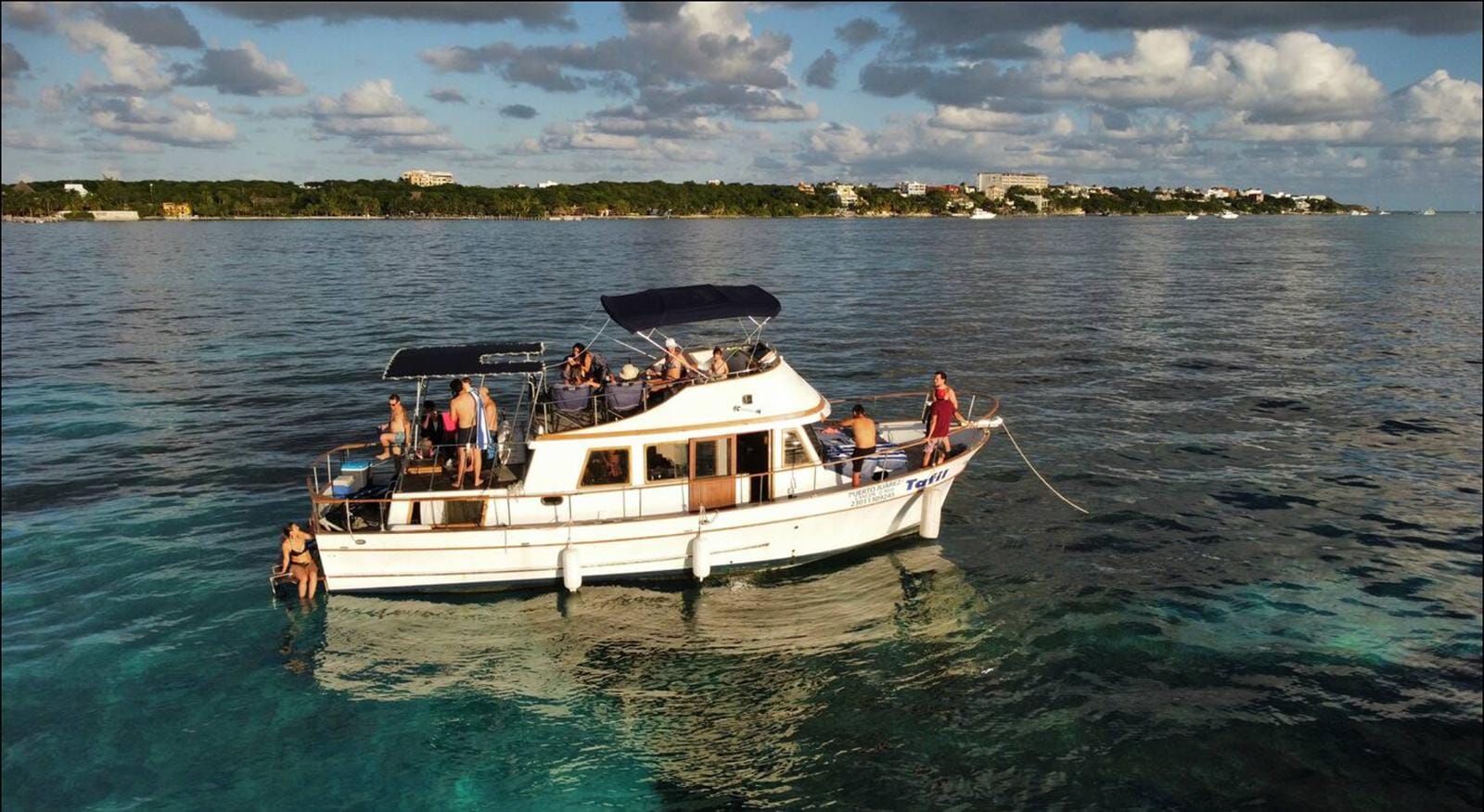The Tafil anchored off the shore of Isla Mujeres near Punta Sur