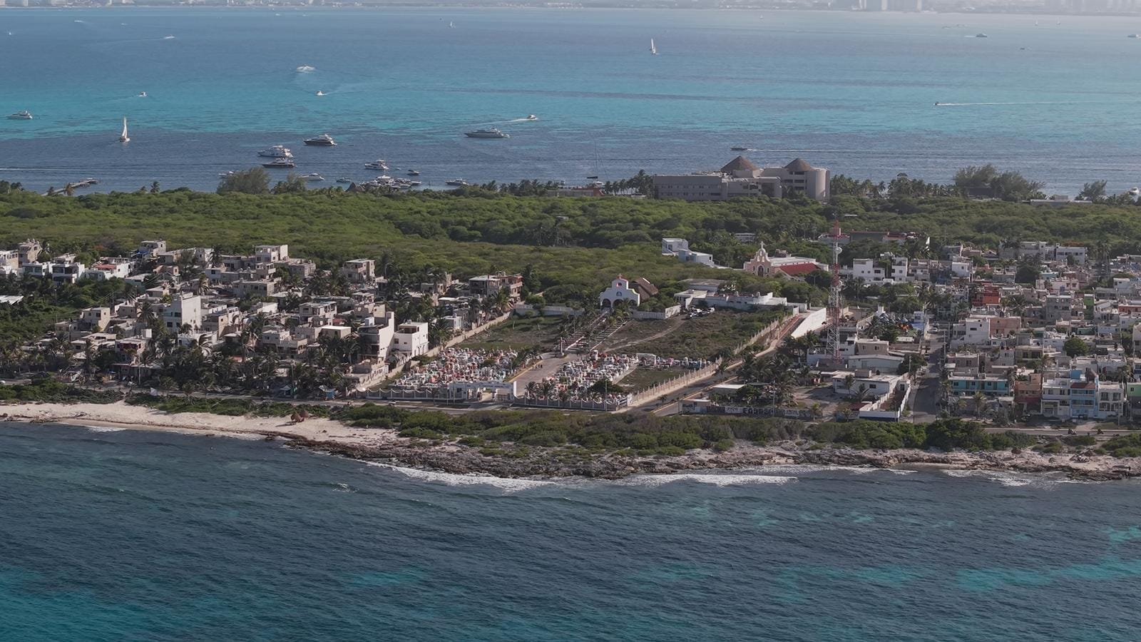 Houses along the east side of Isla Mujeres seen from the Tafil